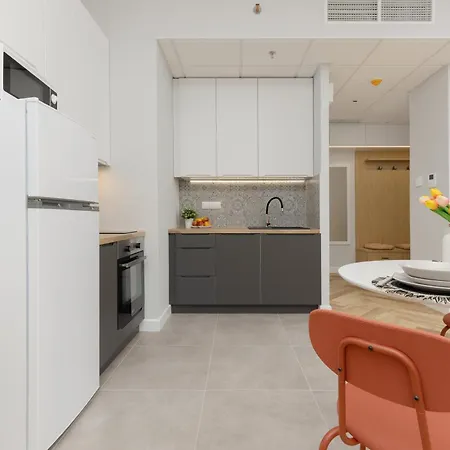 Wola Business Kasprzaka By Renters Apartmanhotel Varsó
