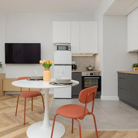 Wola Business Kasprzaka By Renters 바르샤바