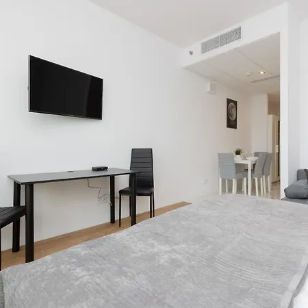 Aparthotel Wola Business Kasprzaka By Renters *